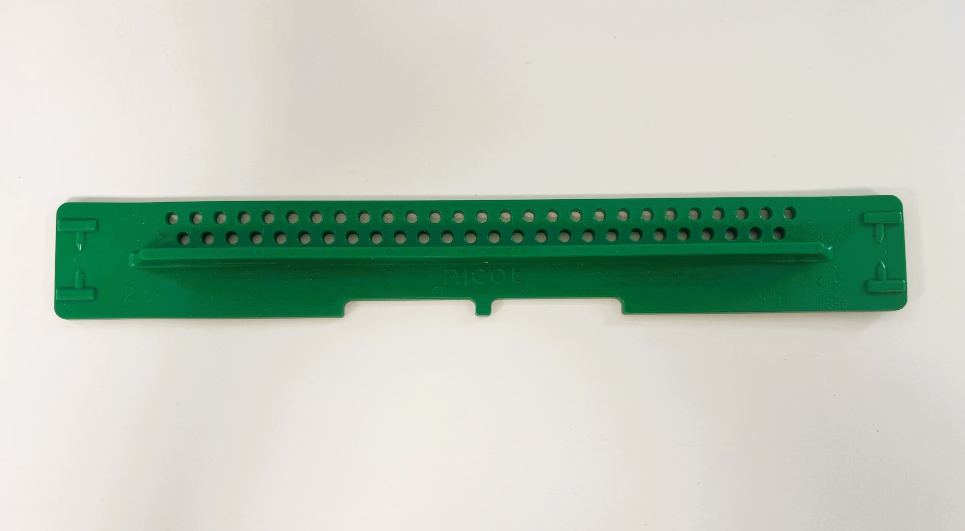 Fluglochschieber kurz 271 x 38 x 3 mm original Nicot grün, mit Gitter u. Flugloch 5.5 mm, undurchlässig f. asiatische Hornisse u. Drohne PORTEPED6/5.5